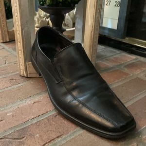 Men’s leather dress loafer